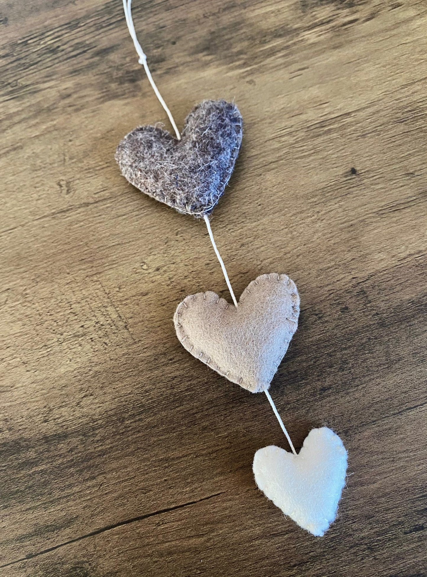 Hearts Hanging Decoration - Neutral
