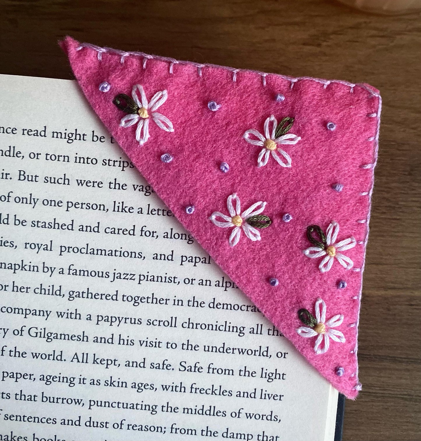 Hand Embroidered Bookmark - Pink Daisy