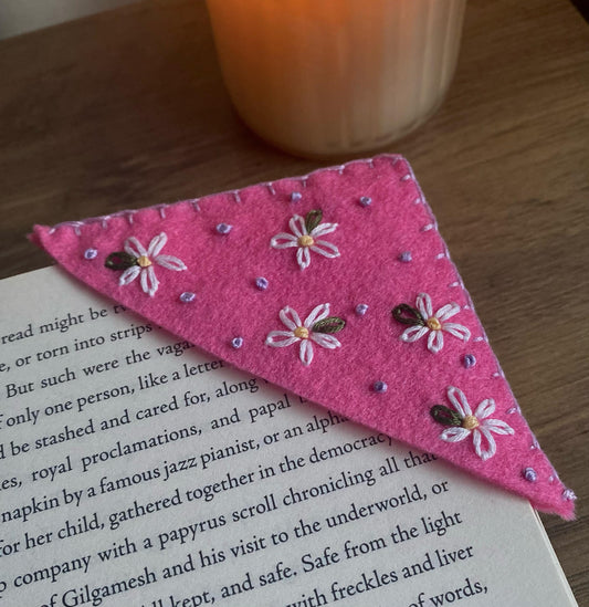 Hand Embroidered Bookmark - Pink Daisy