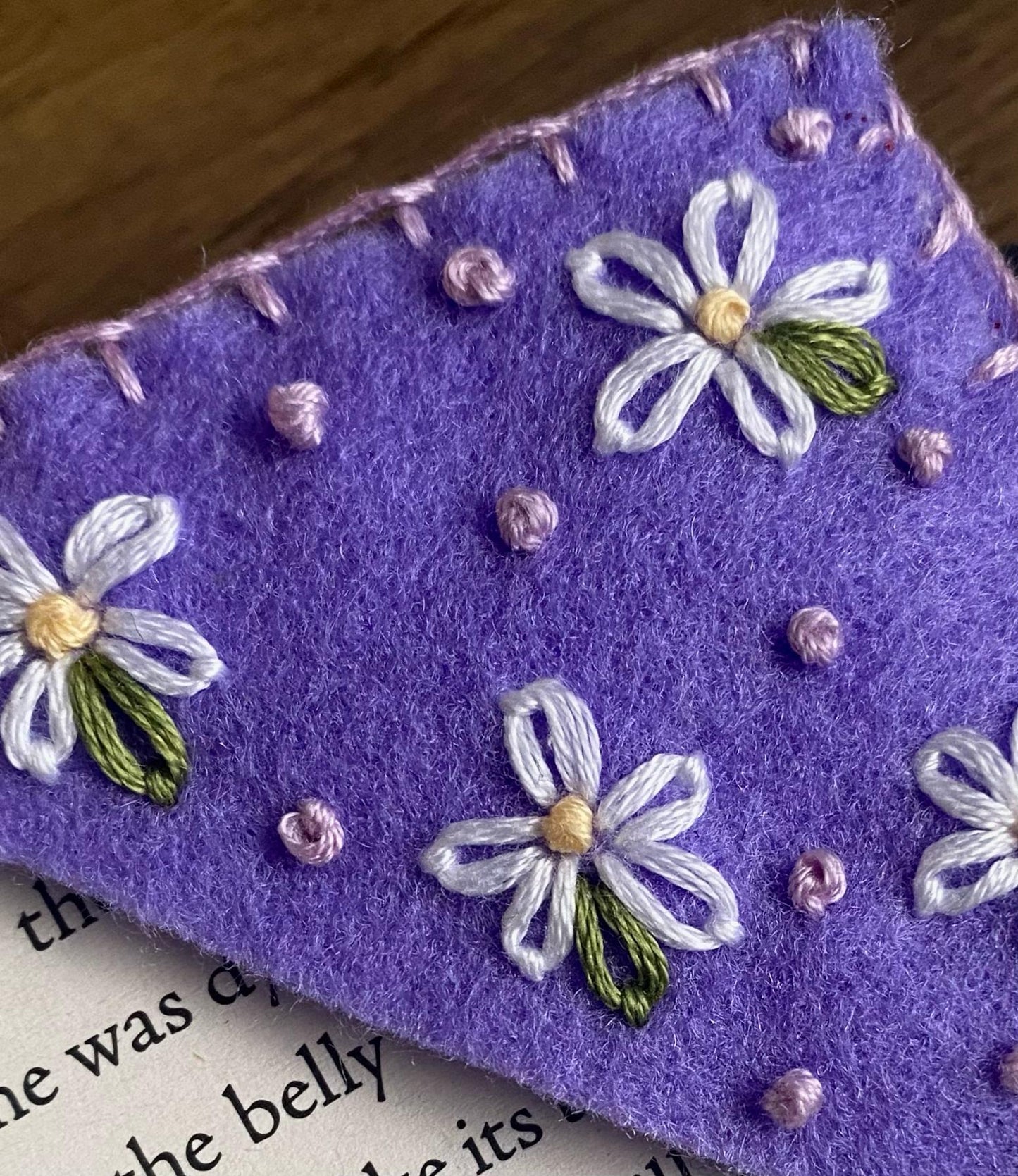 Hand Embroidered Bookmark - Lilac Daisy